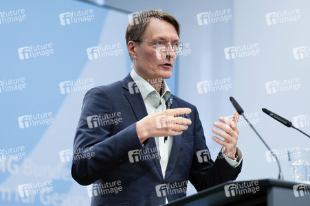 Pressekonferenz mit Karl Lauterbach in Berlin