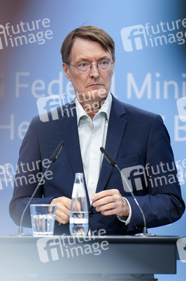 Pressekonferenz mit Karl Lauterbach in Berlin