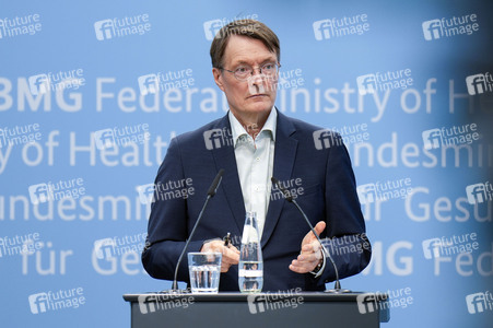 Pressekonferenz mit Karl Lauterbach in Berlin