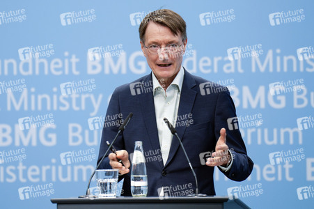 Pressekonferenz mit Karl Lauterbach in Berlin