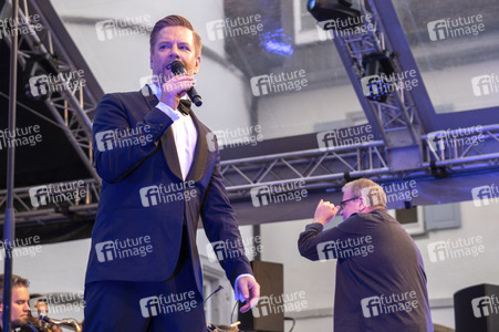 Konzert von Tom Gaebel mit der Lumberjack Swing-Band in Uhingen