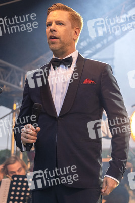 Konzert von Tom Gaebel mit der Lumberjack Swing-Band in Uhingen