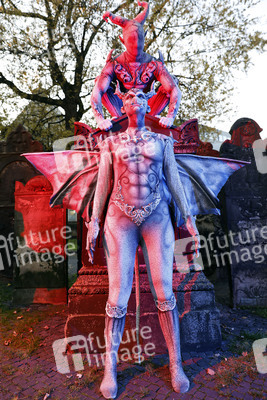 GEEK ART Collection No. 7 - Bodypainting and Transformaking