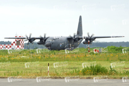 Luftstreitkräfte-Übungskomplex 'Pacific Skies 24' in Chitose