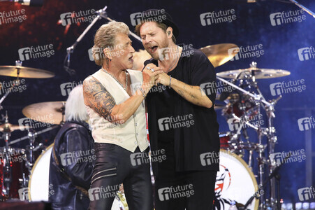 Konzert von Peter Maffay mit Band und Gästen in Leipzig