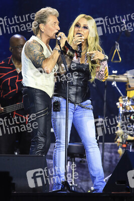 Konzert von Peter Maffay mit Band und Gästen in Leipzig