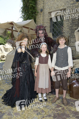 Fototermin 'Das Märchen von der silbernen Brücke' in Berlin