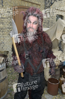 Fototermin 'Das Märchen von der silbernen Brücke' in Berlin