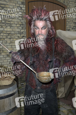 Fototermin 'Das Märchen von der silbernen Brücke' in Berlin