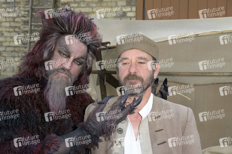 Fototermin 'Das Märchen von der silbernen Brücke' in Berlin