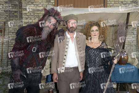 Fototermin 'Das Märchen von der silbernen Brücke' in Berlin
