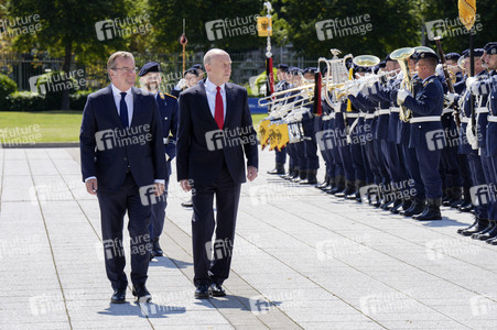Empfang des Verteidigungsministers des Vereinigten Königreichs in Berlin