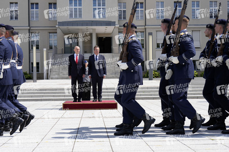 Empfang des Verteidigungsministers des Vereinigten Königreichs in Berlin