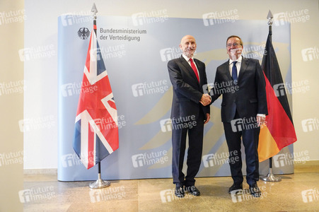 Empfang des Verteidigungsministers des Vereinigten Königreichs in Berlin