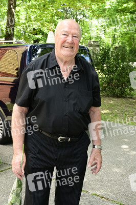 Urnenbeisetzung von Bernd Müller in Berlin