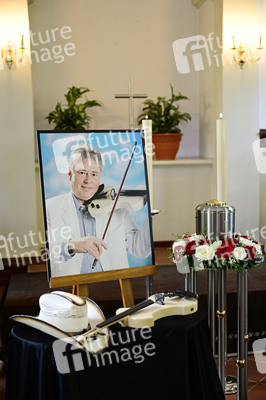 Urnenbeisetzung von Bernd Müller in Berlin