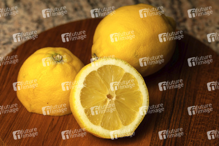 Symbolfoto Zitrone