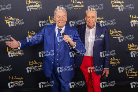 Enthüllung der Wachsfigur von Roland Kaiser in Dresden