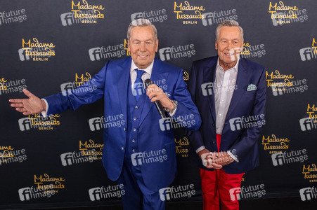 Enthüllung der Wachsfigur von Roland Kaiser in Dresden