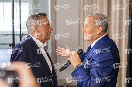 Enthüllung der Wachsfigur von Roland Kaiser in Dresden