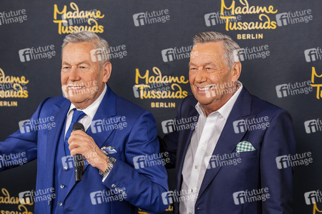 Enthüllung der Wachsfigur von Roland Kaiser in Dresden