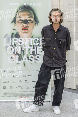 Filmpremiere 'Lipstick on the Glass' in Leipzig