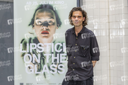 Filmpremiere 'Lipstick on the Glass' in Leipzig