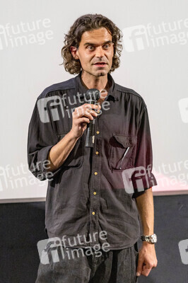 Filmpremiere 'Lipstick on the Glass' in Leipzig