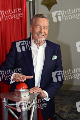 Enthüllung der Wachsfigur von Roland Kaiser in Dresden