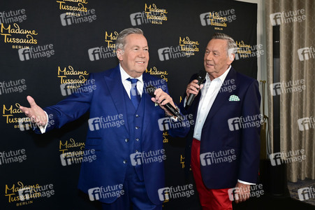 Enthüllung der Wachsfigur von Roland Kaiser in Dresden