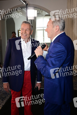 Enthüllung der Wachsfigur von Roland Kaiser in Dresden