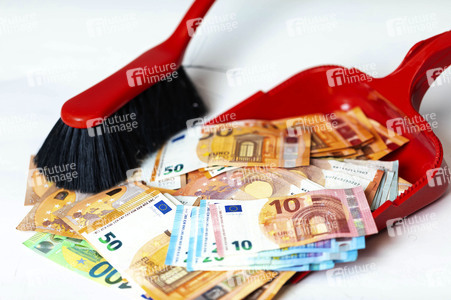 Symbolfoto Geldverschwendung