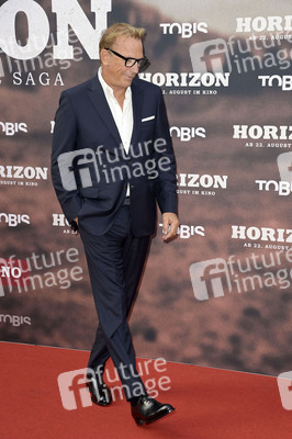 Filmpremiere 'Horizon' in Berlin