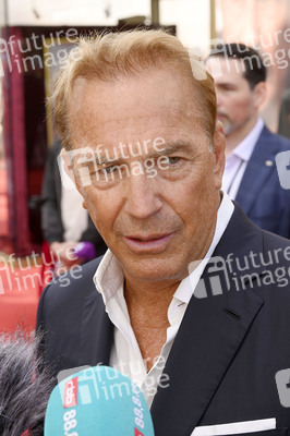 Filmpremiere 'Horizon' in Berlin