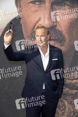 Filmpremiere 'Horizon' in Berlin