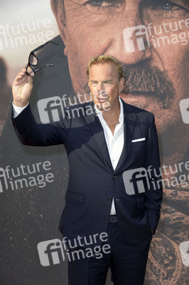 Filmpremiere 'Horizon' in Berlin