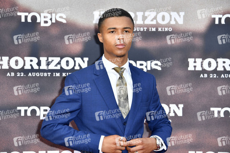 Filmpremiere 'Horizon' in Berlin