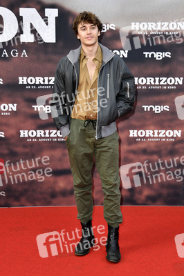 Filmpremiere 'Horizon' in Berlin