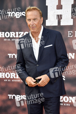 Filmpremiere 'Horizon' in Berlin