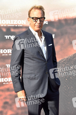 Filmpremiere 'Horizon' in Berlin