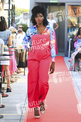 Fashion Show von Viktoria Varga und Célia von Barchewitz in Leipzig