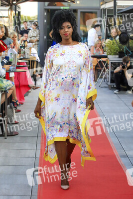 Fashion Show von Viktoria Varga und Célia von Barchewitz in Leipzig