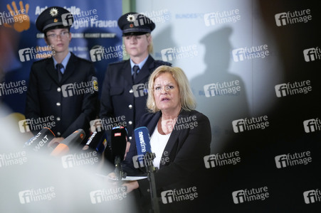 Eröffnung der ersten Anlaufstelle der Bundespolizei zum Schutz von Frauen vor Gewalt in Berlin