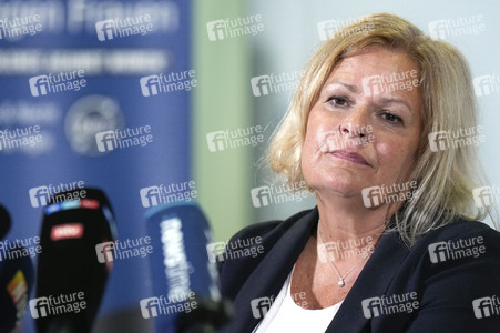 Eröffnung der ersten Anlaufstelle der Bundespolizei zum Schutz von Frauen vor Gewalt in Berlin