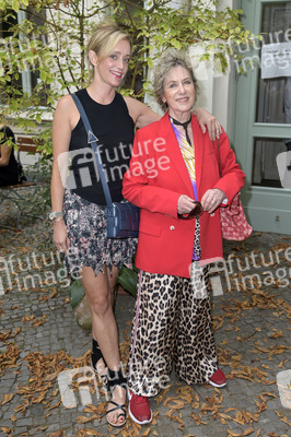 Theaterpremiere 'Die Tanzstunde' in Berlin