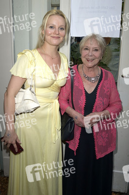 Theaterpremiere 'Die Tanzstunde' in Berlin