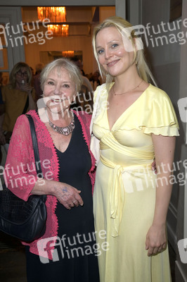 Theaterpremiere 'Die Tanzstunde' in Berlin