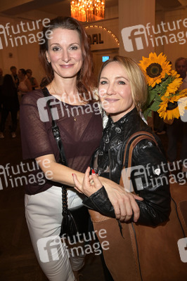 Theaterpremiere 'Die Tanzstunde' in Berlin