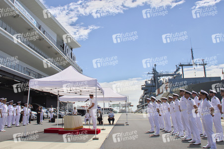 Ankunft von Schiffen der Deutschen Marine in Tokio