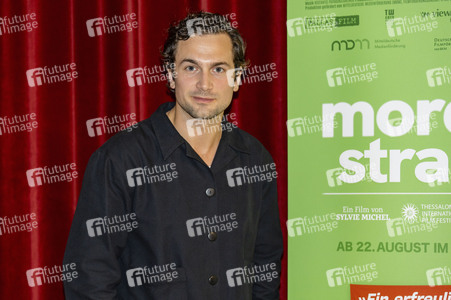 Filmpremiere 'More Than Strangers' in Halle